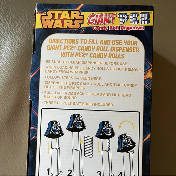 2014 GIANT 12” PEZ DARTH VADER STAR WARS WITH SOUND Candy Roll Dispenser #001803 - Picture 7 of 16